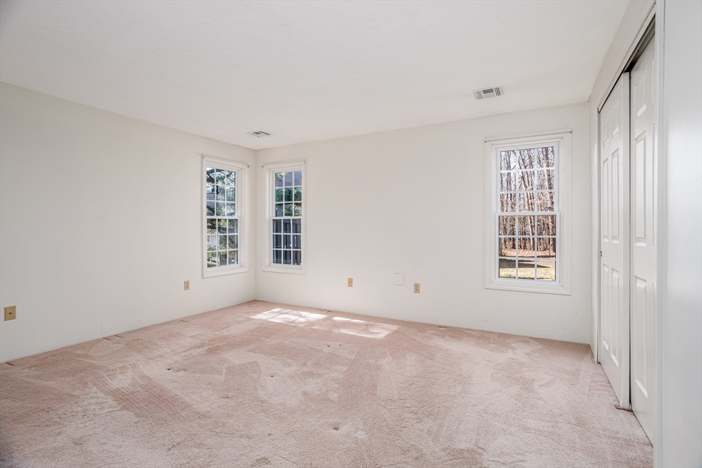 303 Ridgefield Circle, Unit A Clinton, MA 01510 - Photo 13 of 33