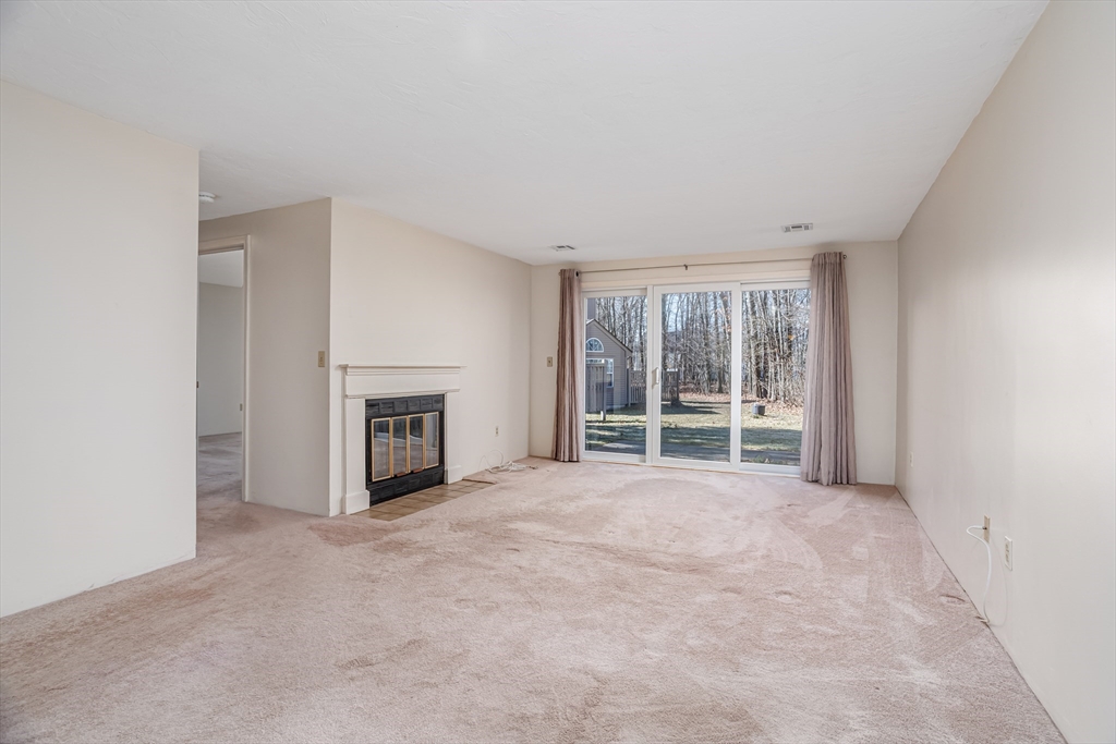 303 Ridgefield Circle, Unit A Clinton, MA 01510 - Photo 7 of 33