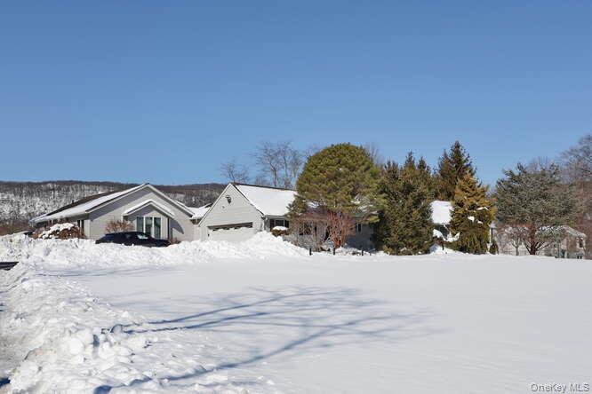 89 Spook Rock Road Suffern, NY 10901 - Photo 3 of 42 a view of ocean and snow