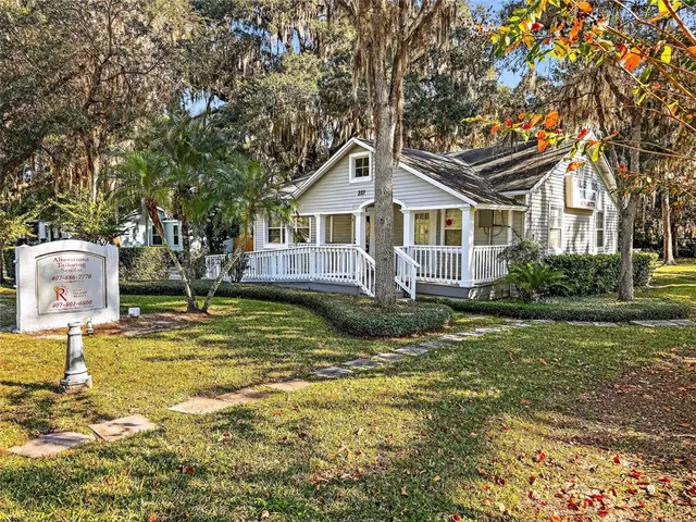 $1,200 | 227 South Highland Avenue, Apopka, FL 32703