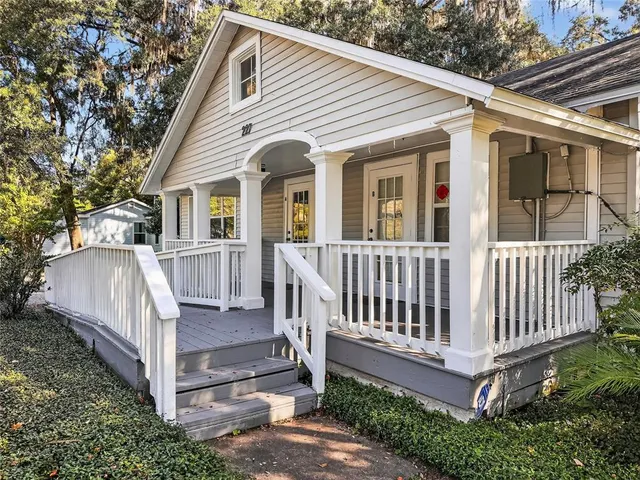 $1,200 | 227 South Highland Avenue, Apopka, FL 32703