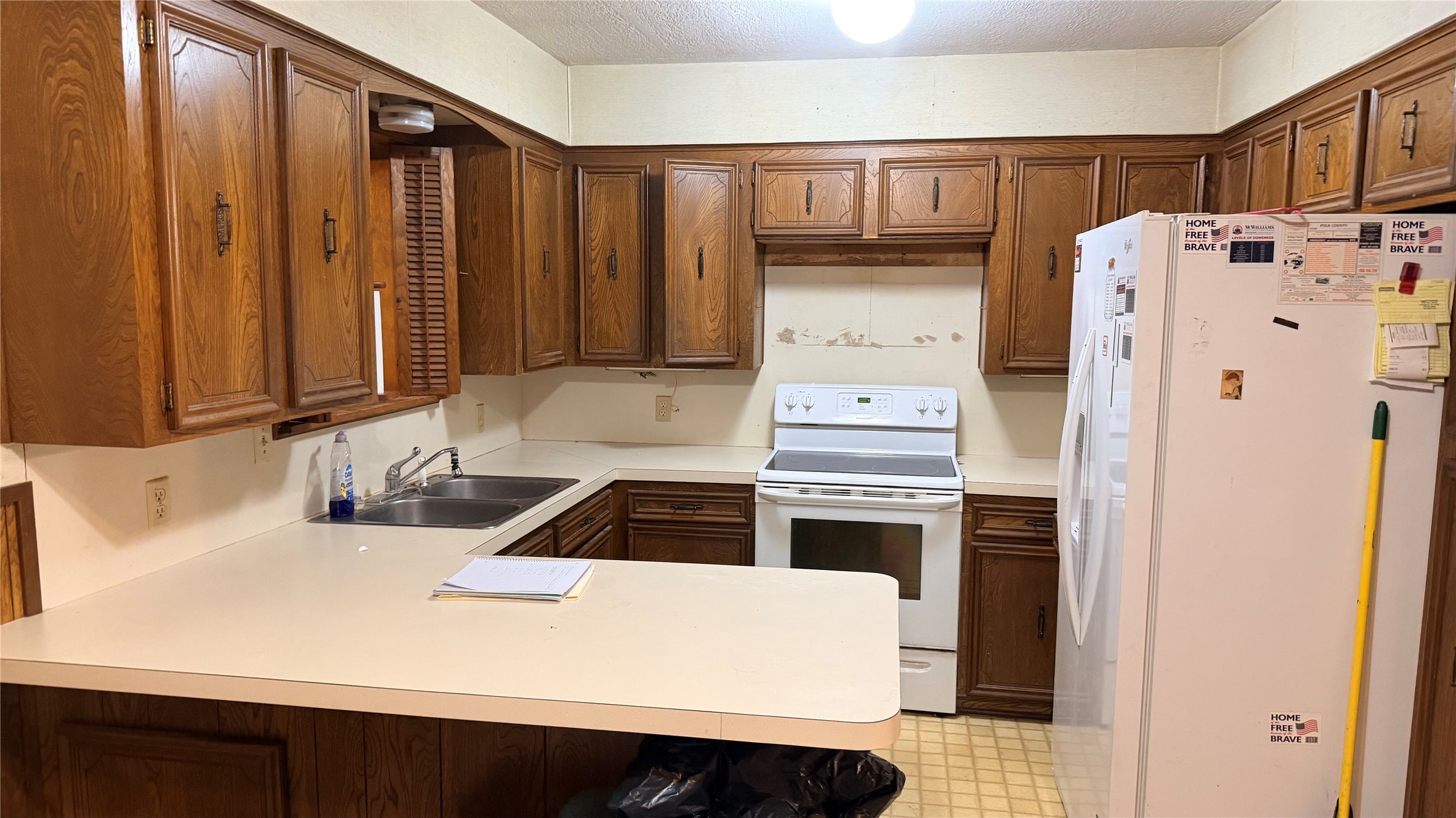 352 North George Jones Road Livingston, TX 77351 - Photo 11 of 37