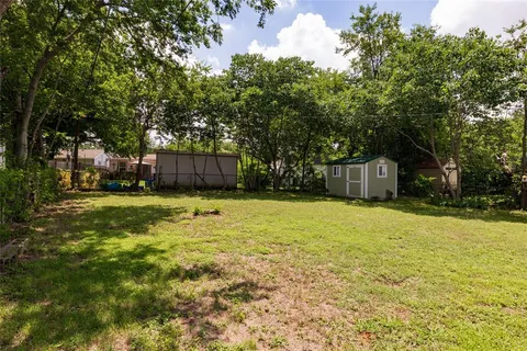 $250,000 | 812 Denton Drive, Euless, TX 76039