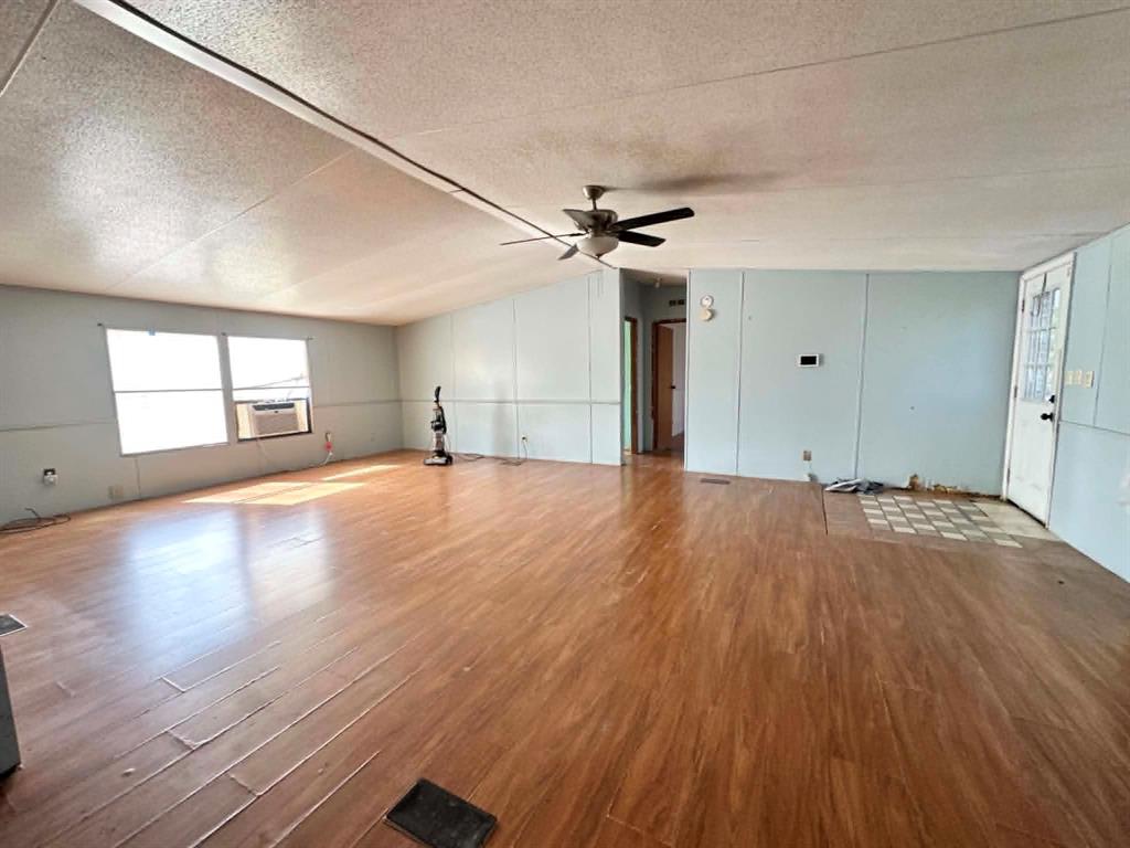 1275 John Wayne Road Kaufman, TX 75142 - Photo 7 of 11 living room