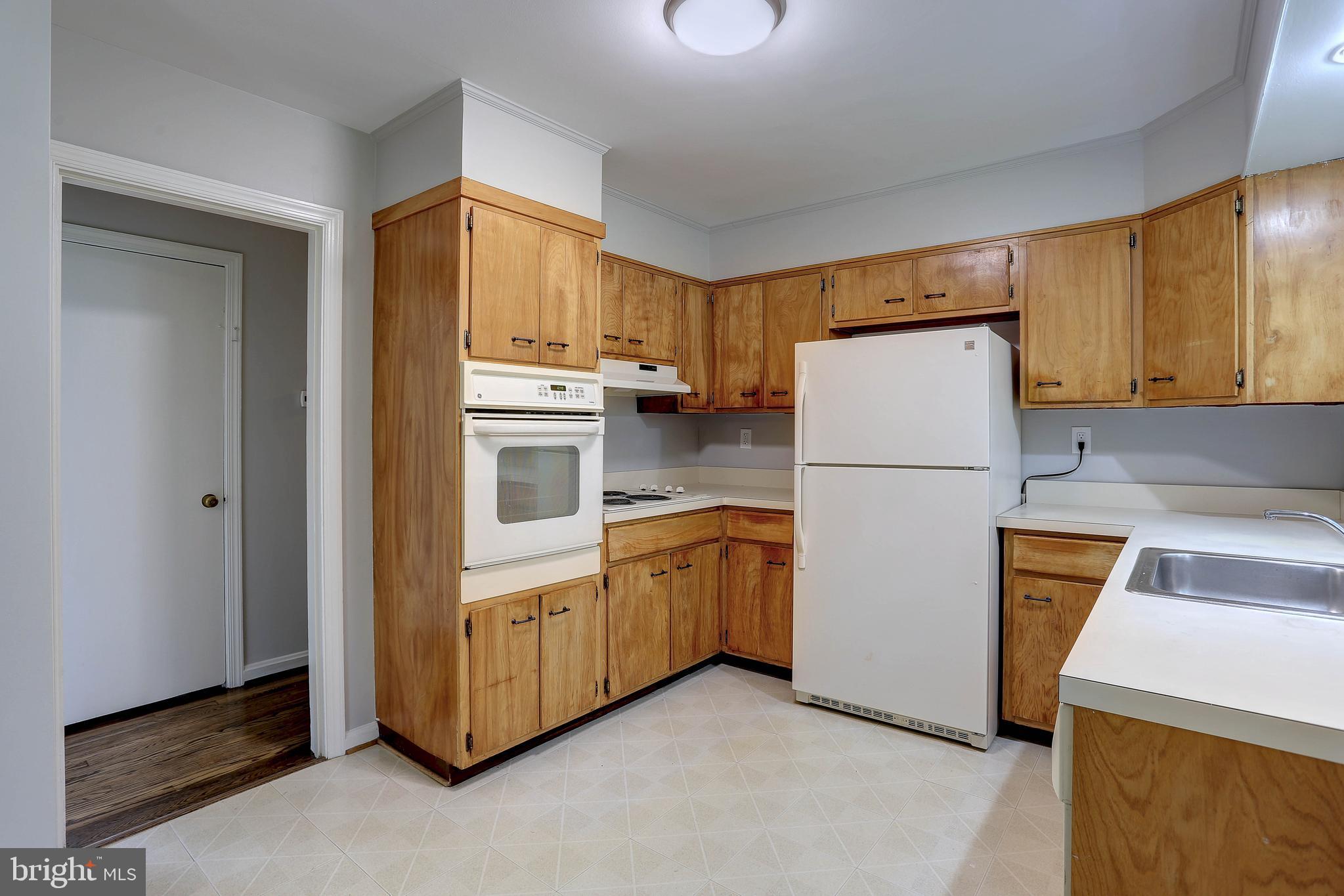 16200 Dorset Road Laurel, MD 20707 - Photo 9 of 37 Gallery Image 9