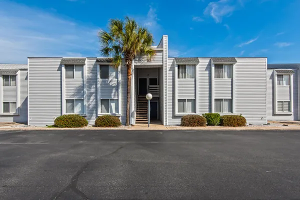 $176,500 | 101 Old Ferry Road, Unit 10B, Shalimar, FL 32579