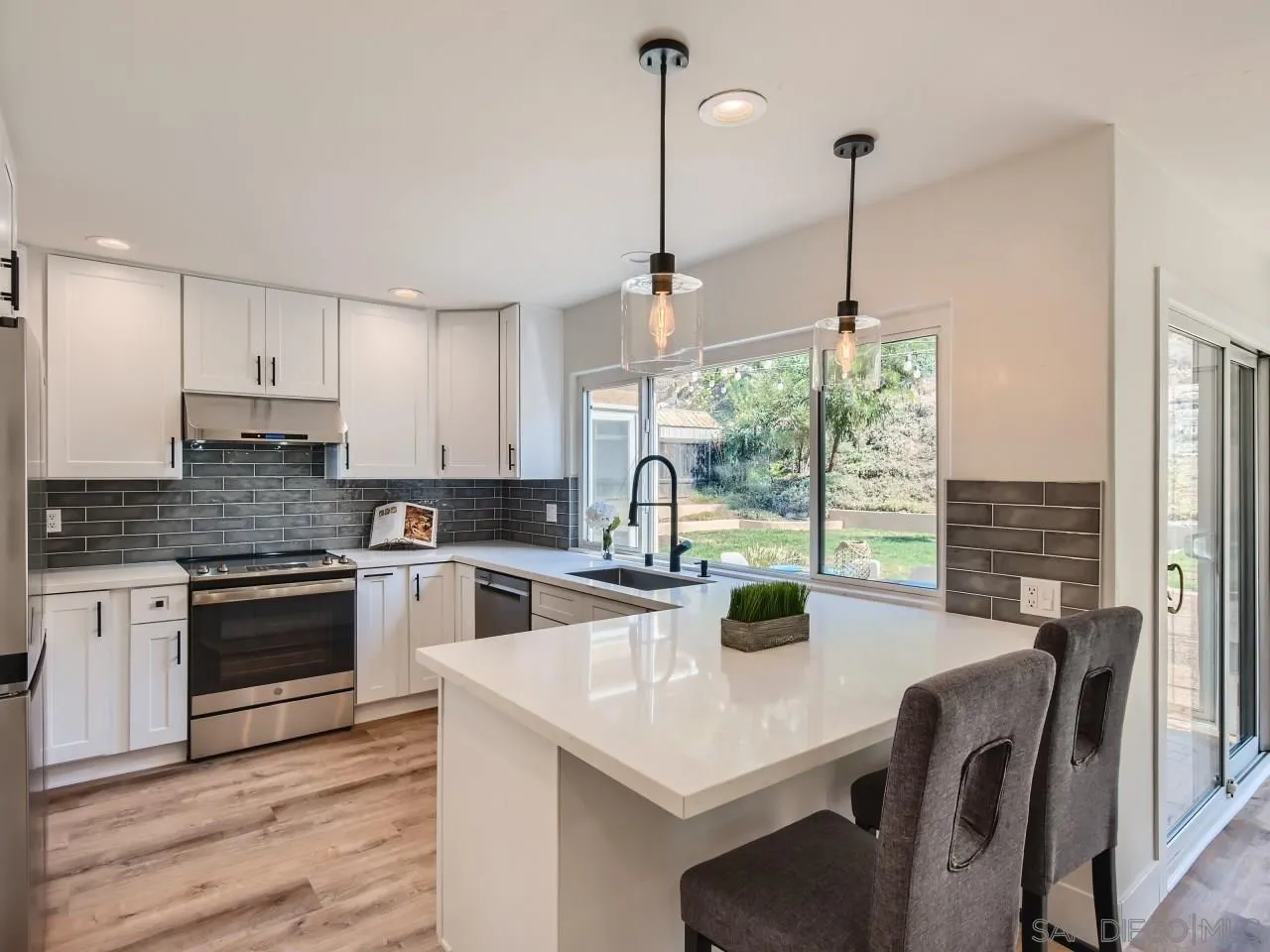 11196 Capilla Road San Diego, CA 92127 - Photo 11 of 28 Gallery Image 11