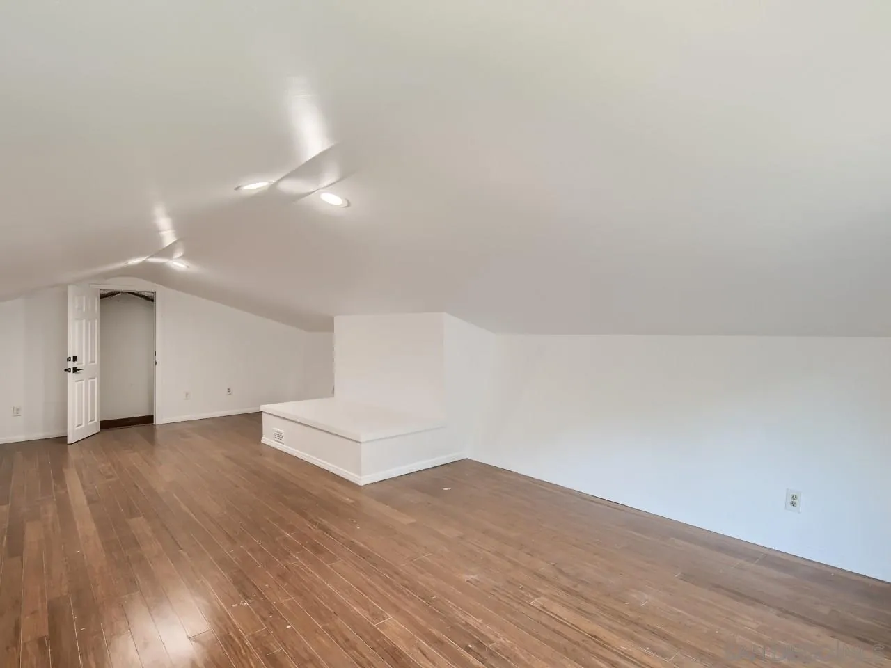 11196 Capilla Road San Diego, CA 92127 - Photo 24 of 28 Gallery Image 24