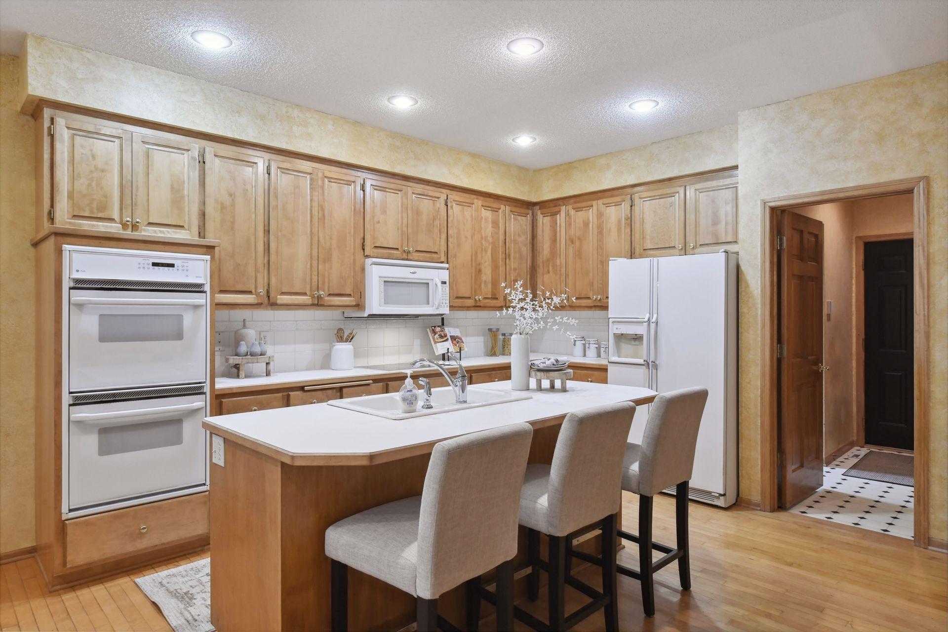 4125 Lakeridge Road Chanhassen, MN 55331 - Photo 10 of 28 Gallery Image 10