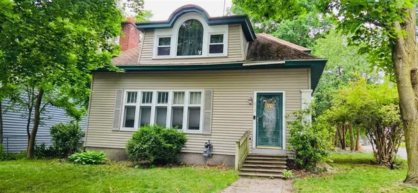 $285,000 | 419 West Cass Street, Greenville, MI 48838