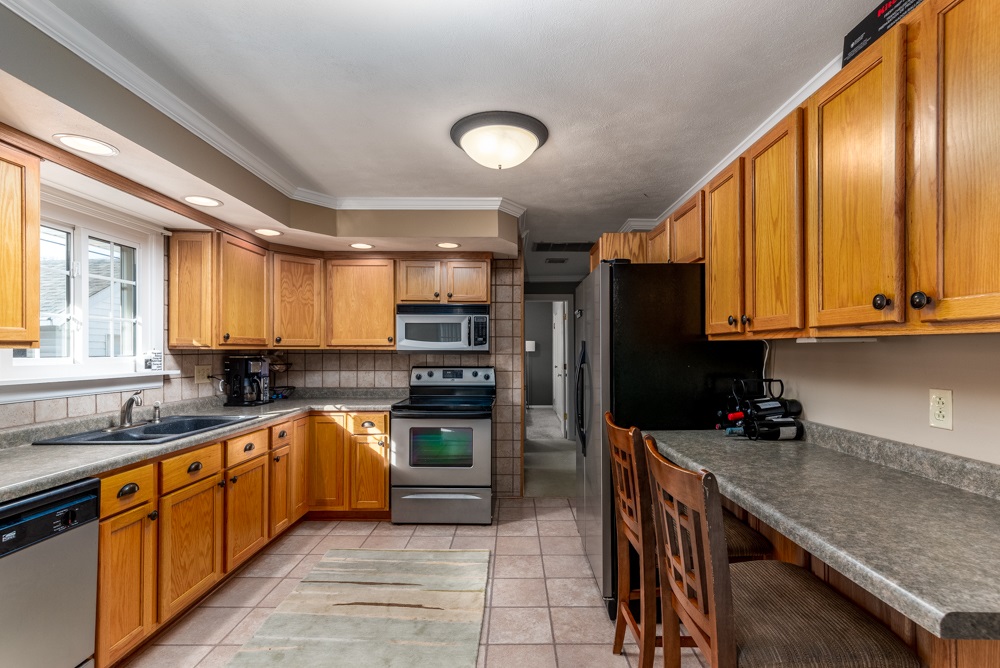 3801 West Riverside Avenue Muncie, IN 47304 - Photo 12 of 23