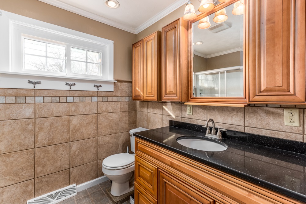3801 West Riverside Avenue Muncie, IN 47304 - Photo 13 of 23