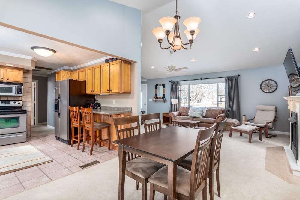 3801 West Riverside Avenue Muncie, IN 47304 - Photo 7 of 23