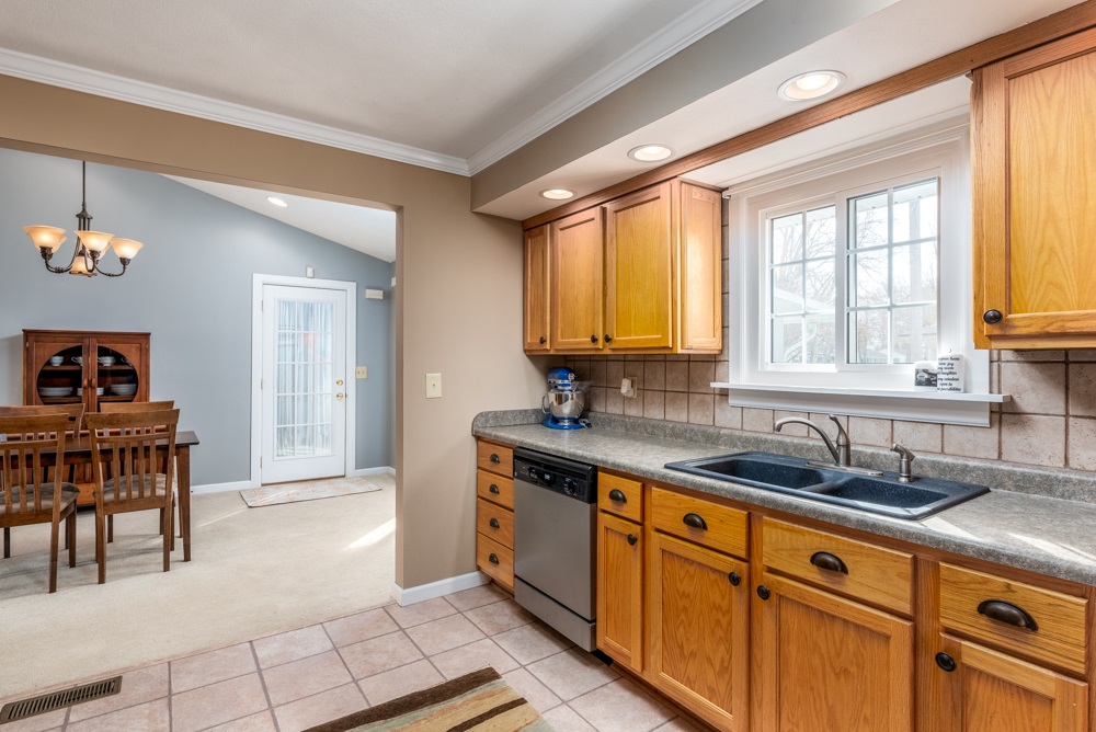 3801 West Riverside Avenue Muncie, IN 47304 - Photo 10 of 23