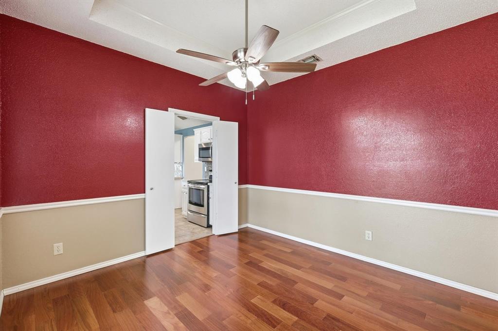 4203 Meadow Ridge Drive Carrollton, TX 75010 - Photo 4 of 32