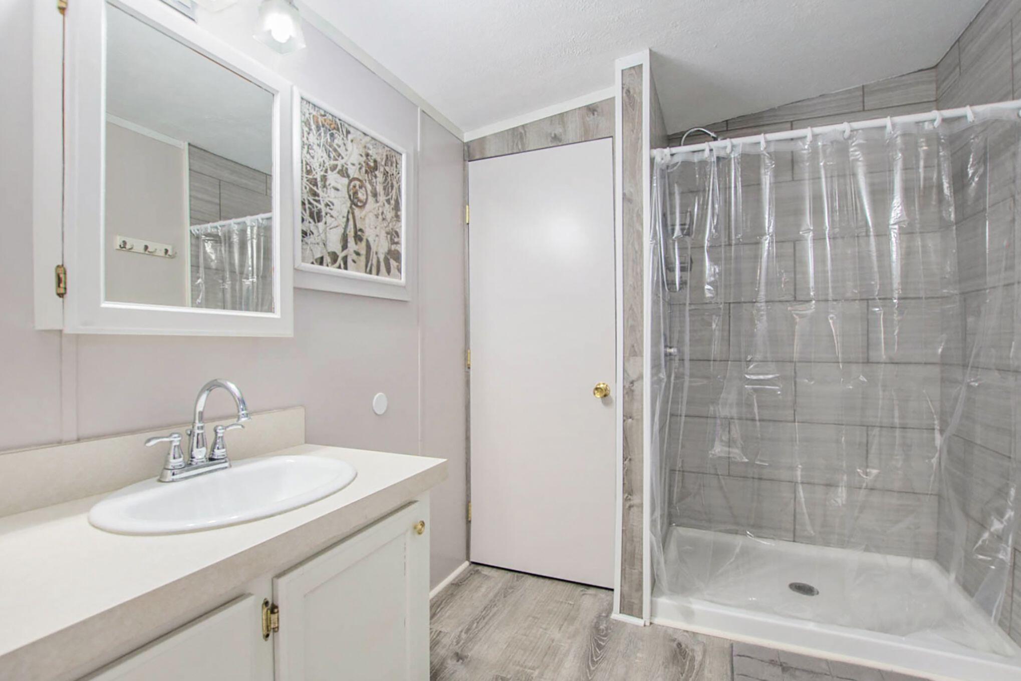 1718 Marzinski Road Manistee, MI 49660 - Photo 10 of 27 Master Bathroom
