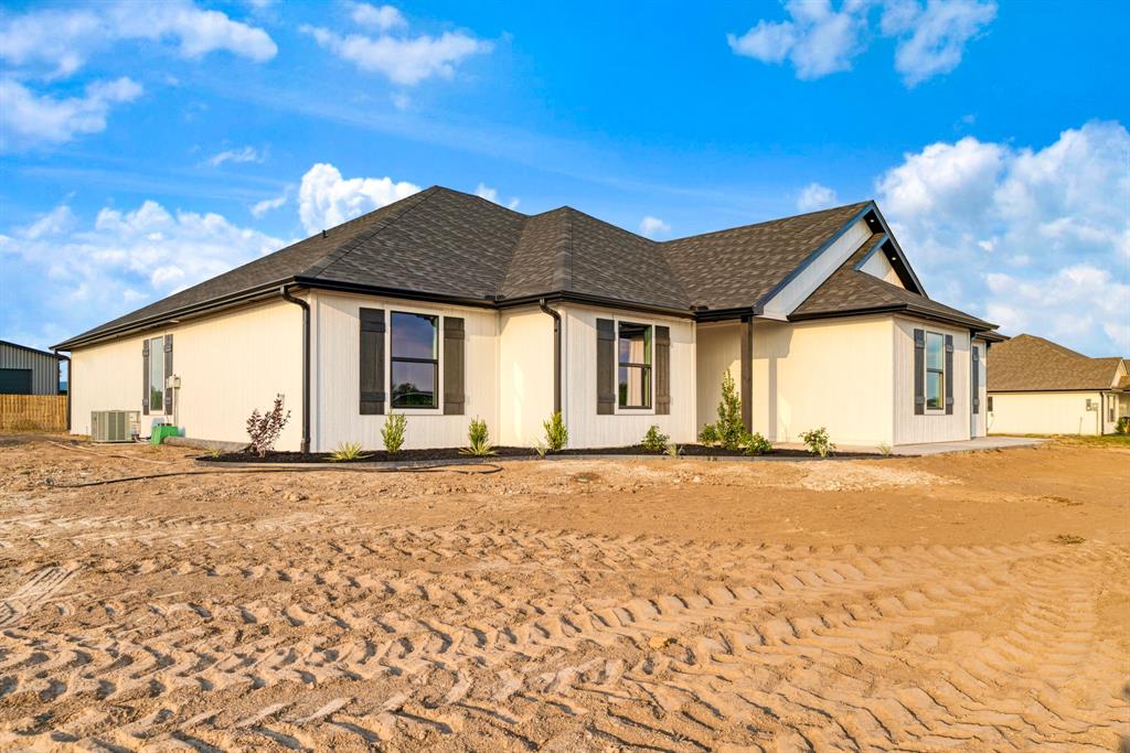 27 Private Road Brookston, TX 75421 - Photo 3 of 31 Gallery Image 3