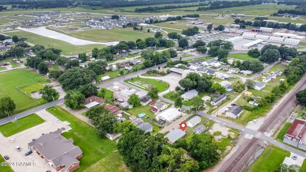 $279,900 | 902 Domingue Street, Scott, LA 70583