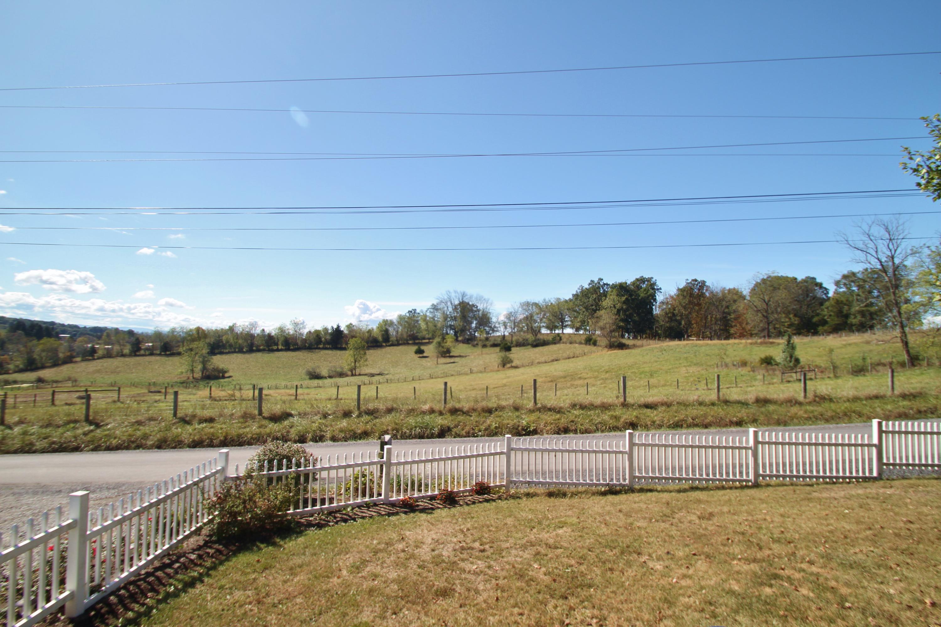 264 Horseshoe Bend Road Ronceverte, WV 24970 - Photo 8 of 46 Gallery Image 8