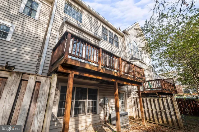 a picture of a wall with a white wall and a painting