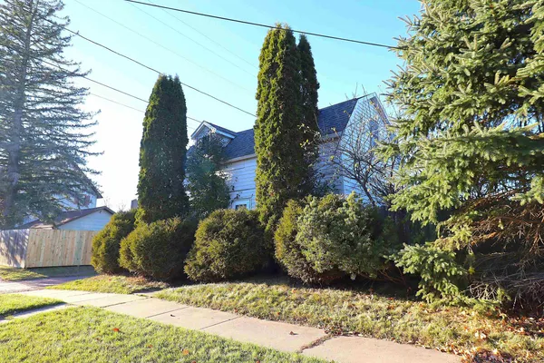 $39,900 | 311 7th Street West, Ashland, WI 54806