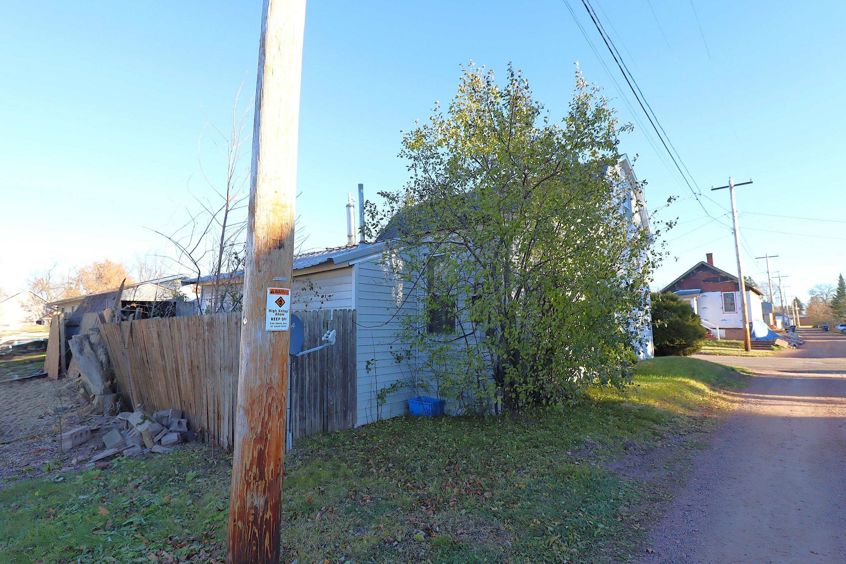 311 7th Street West Ashland, WI 54806 - Photo 5 of 7