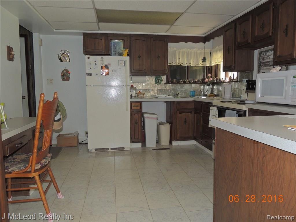 7853 Vassar Road Millington, MI 48746 - Photo 15 of 23 DSCN1725.JPG
