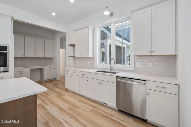 $1,150,000 | 20 Overlook Street, New Scotland, NY 12186