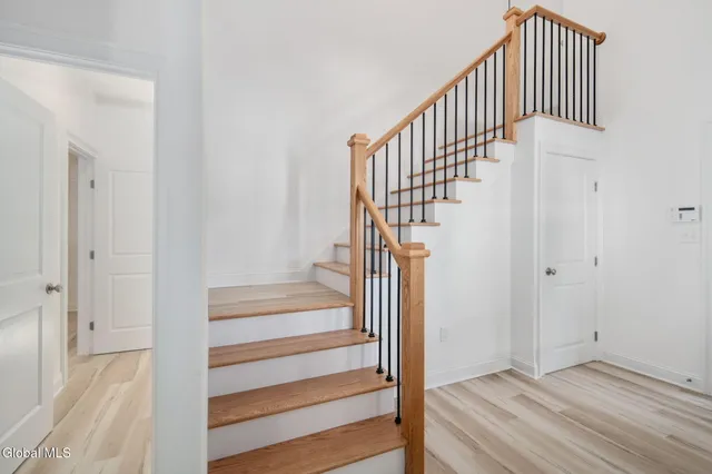 $1,150,000 | 20 Overlook Street, New Scotland, NY 12186