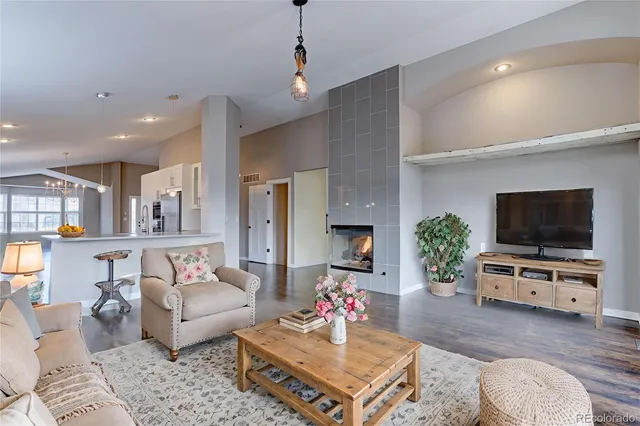 $850,000 | 8252 South Balsam Court, Littleton, CO 80128