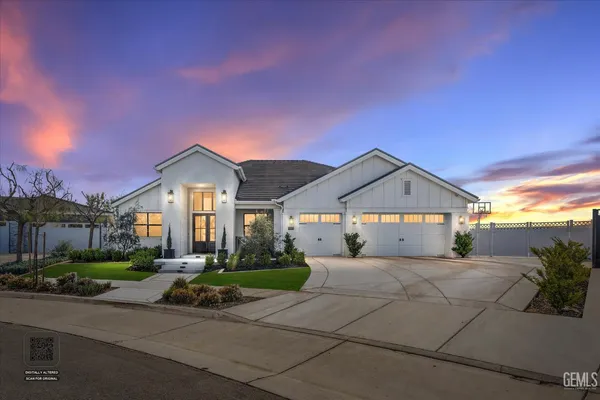 $899,990 | Undisclosed Address, Bakersfield, CA 93311