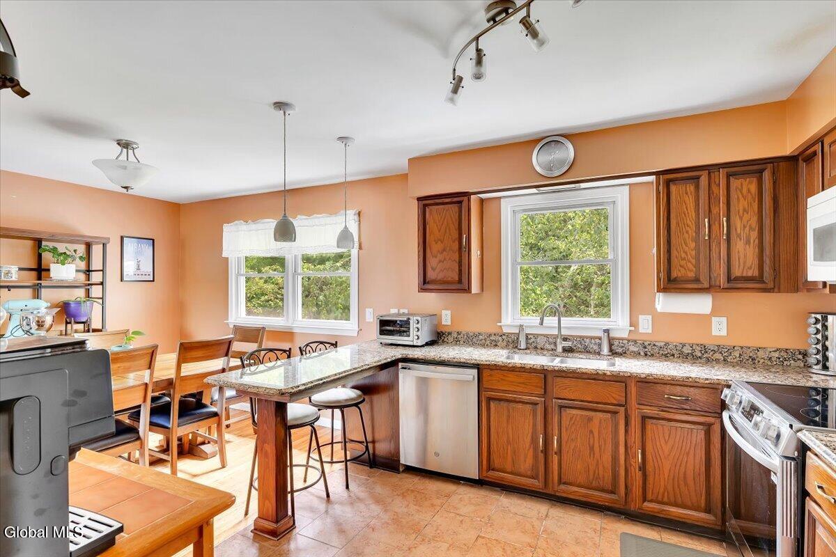 2942 West Old State Road Schenectady, NY 12303 - Photo 10 of 31 kitchen 2
