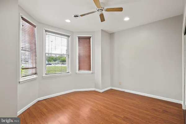 $1,975 | 3924 Reisterstown Road, Baltimore, MD 21215