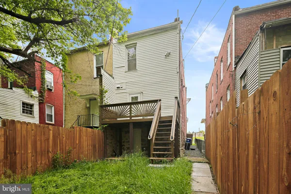 $1,975 | 3924 Reisterstown Road, Baltimore, MD 21215