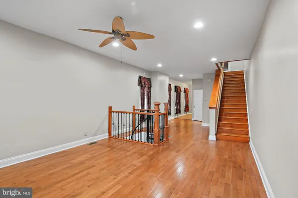 $1,975 | 3924 Reisterstown Road, Baltimore, MD 21215