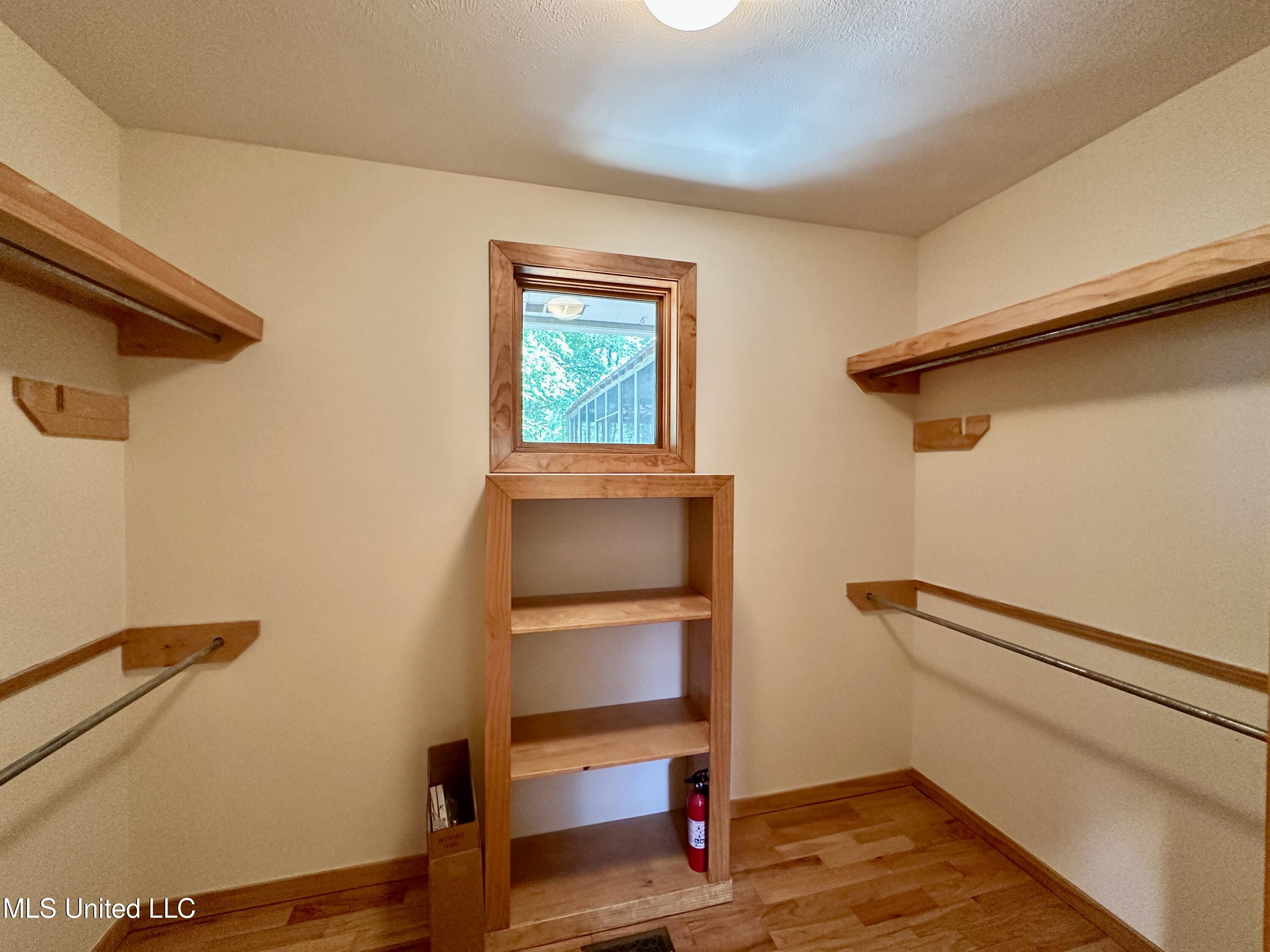 211 Monterey Drive Clinton, MS 39056 - Photo 20 of 62 IMG_6904