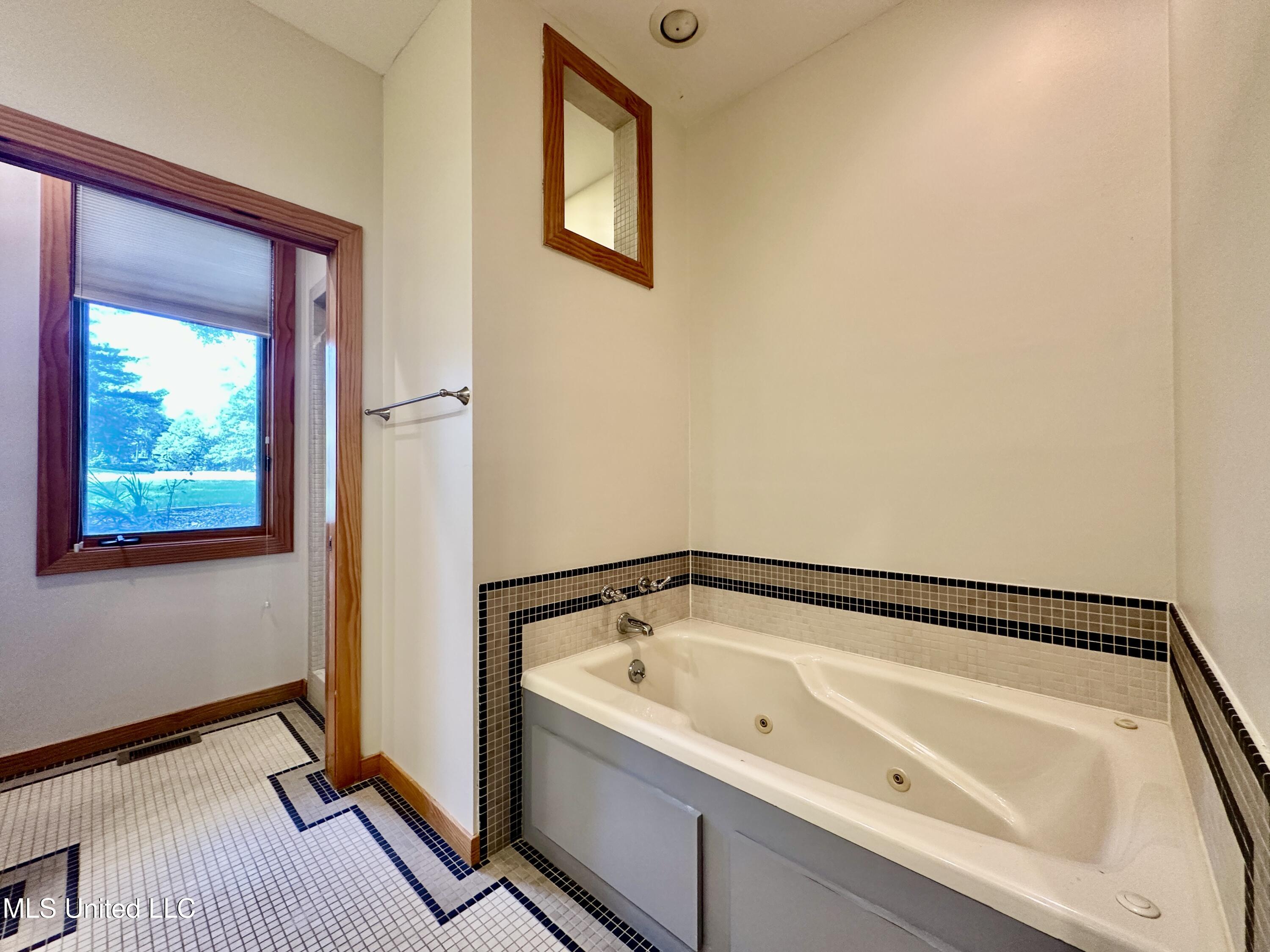 211 Monterey Drive Clinton, MS 39056 - Photo 25 of 62 IMG_6907