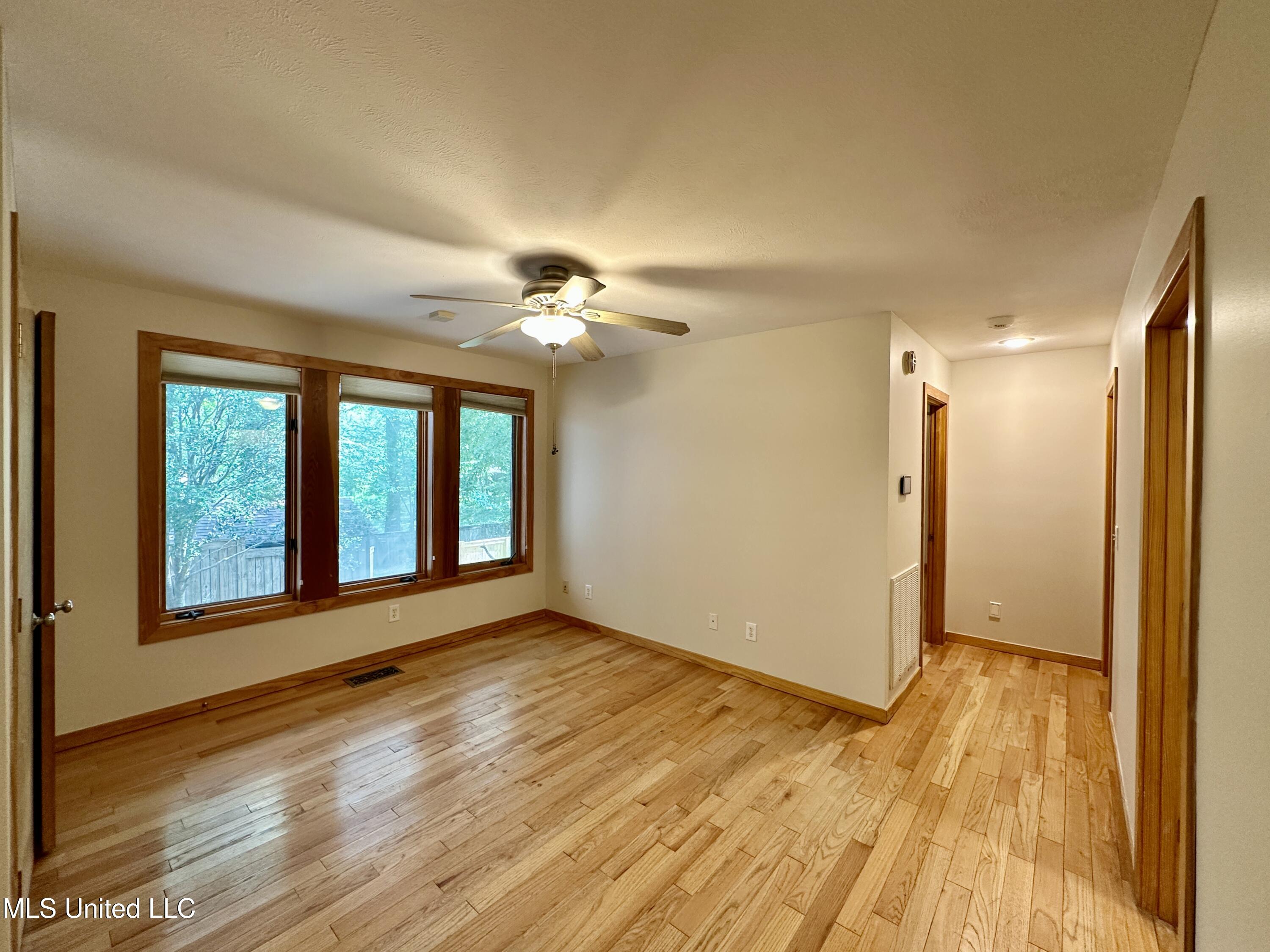 211 Monterey Drive Clinton, MS 39056 - Photo 47 of 62 IMG_6855