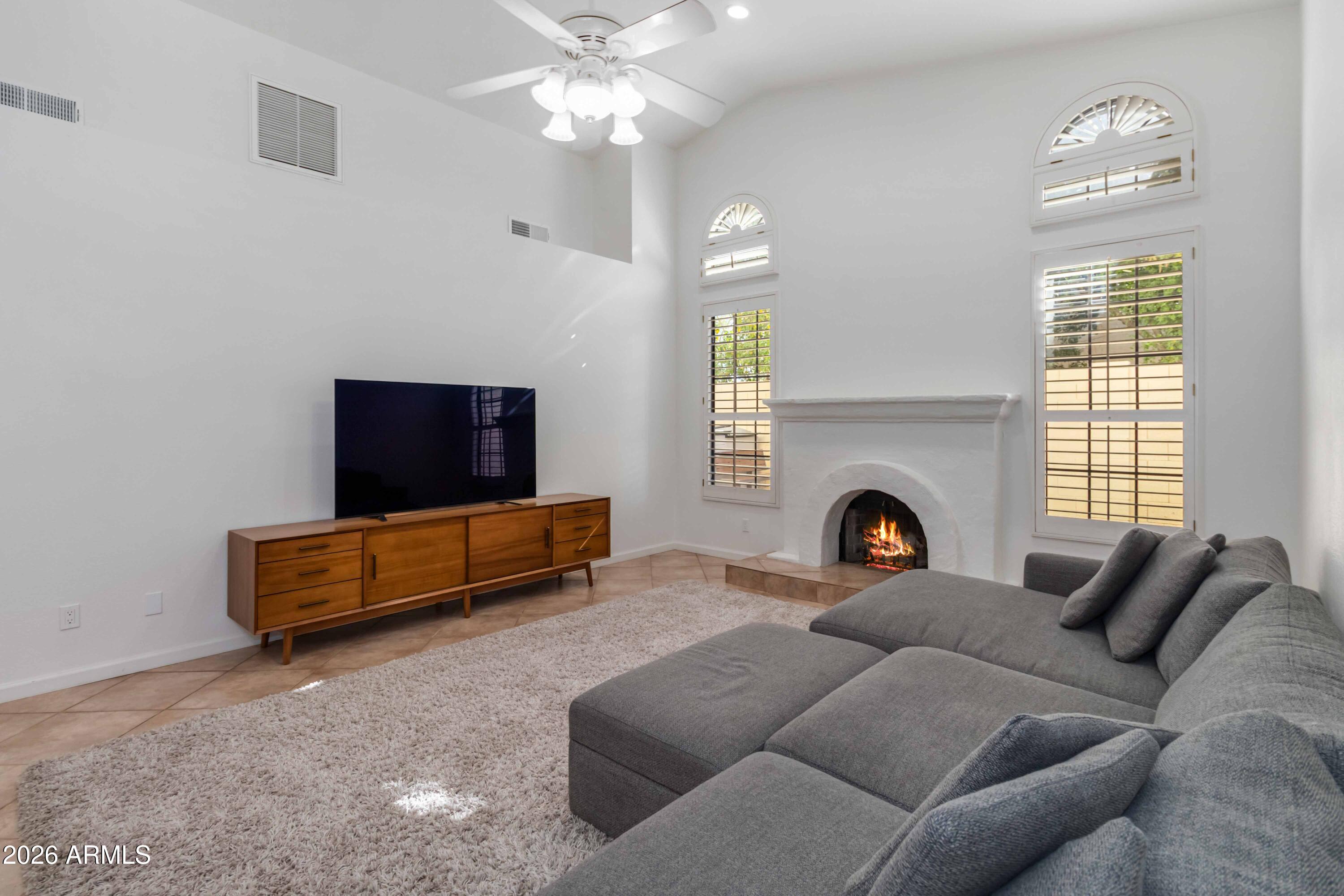 211 East Rhea Road Tempe, AZ 85284 - Photo 14 of 87 014