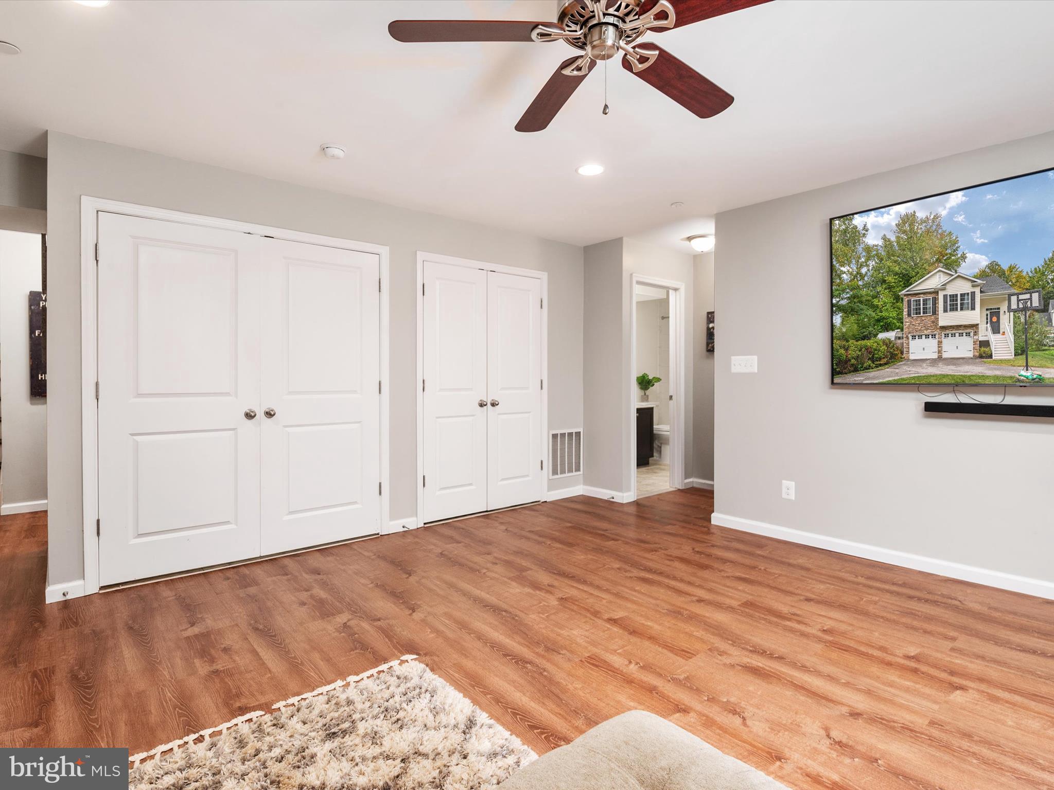 606 Powhatan Beach Road Pasadena, MD 21122 - Photo 25 of 37 Lower Level - Family Room