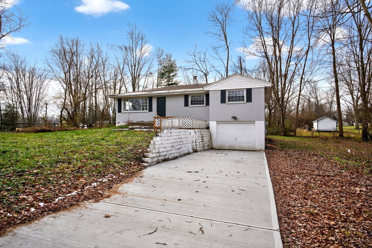 4746 Shephard Road Batavia, OH 45103 - Photo 3 of 33