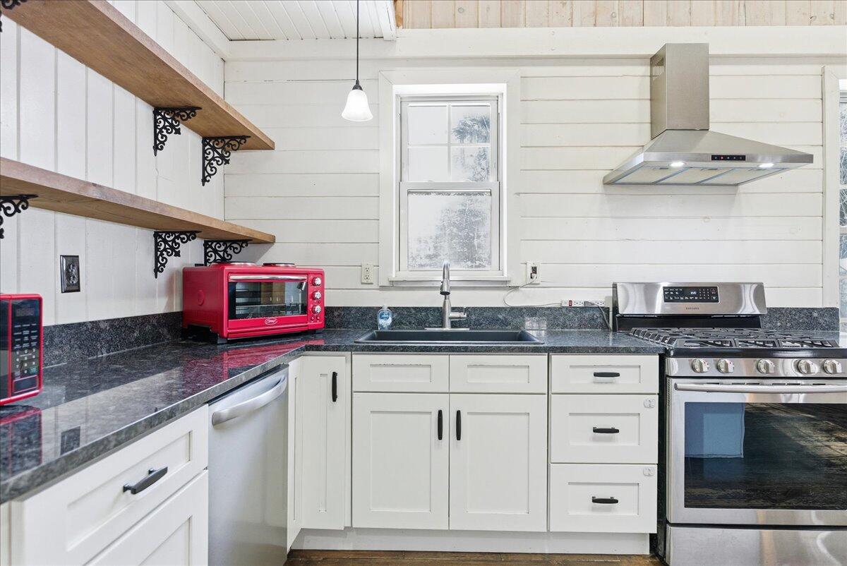 16 Trillium Estates Rome, ME 04963 - Photo 3 of 37 Kitchen