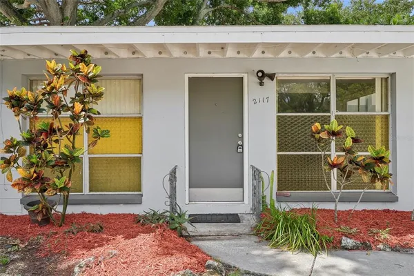 $325,000 | 2117 Barcelona Drive, Clearwater, FL 33764