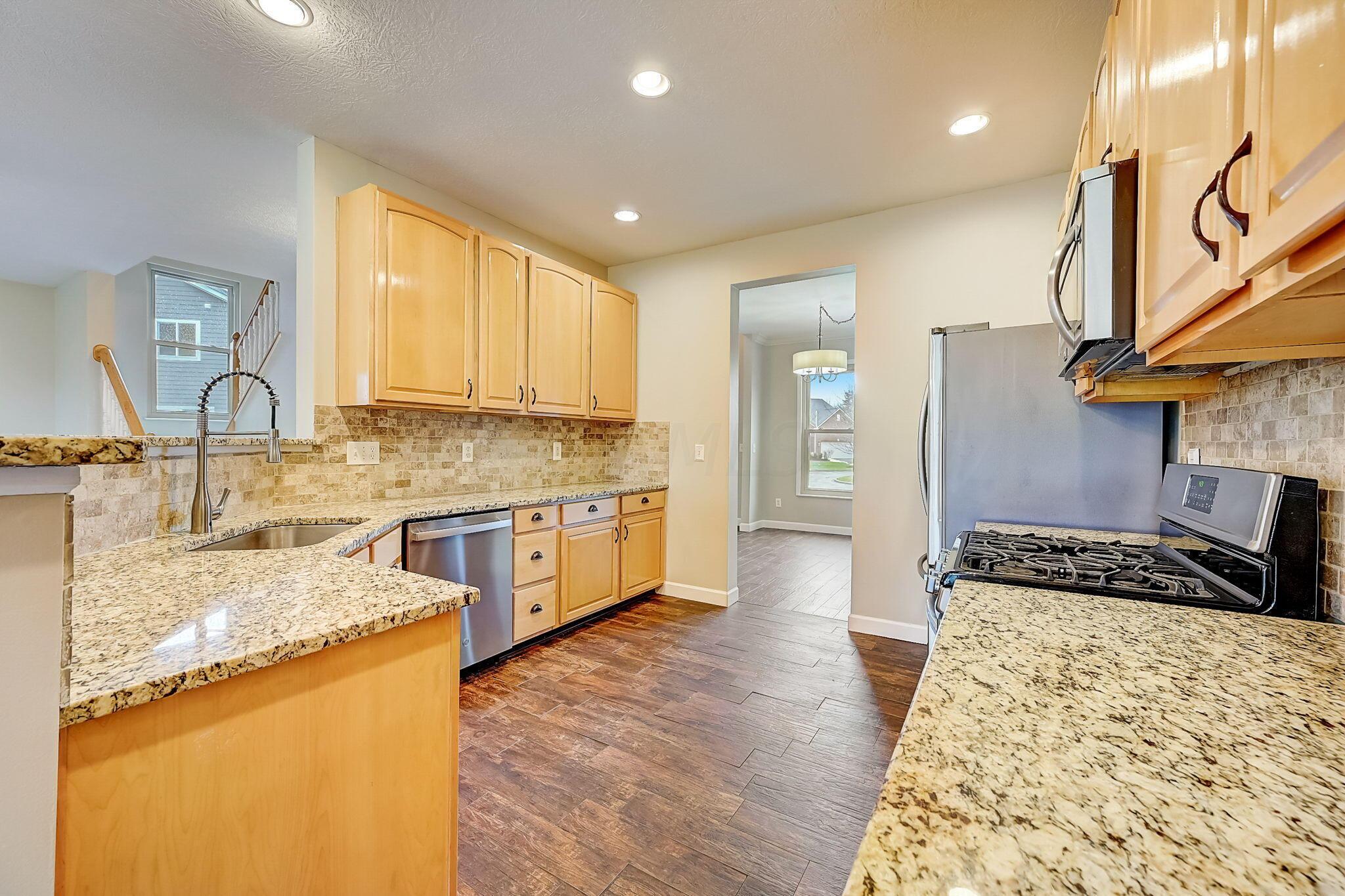 3398 Pine Way Powell, OH 43065 - Photo 9 of 21 26-web-or-mls-Pine Way-026