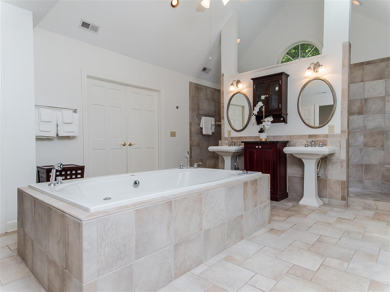5117 Carter Street Raleigh, NC 27612 - Photo 18 of 25 Master Bath/Spa