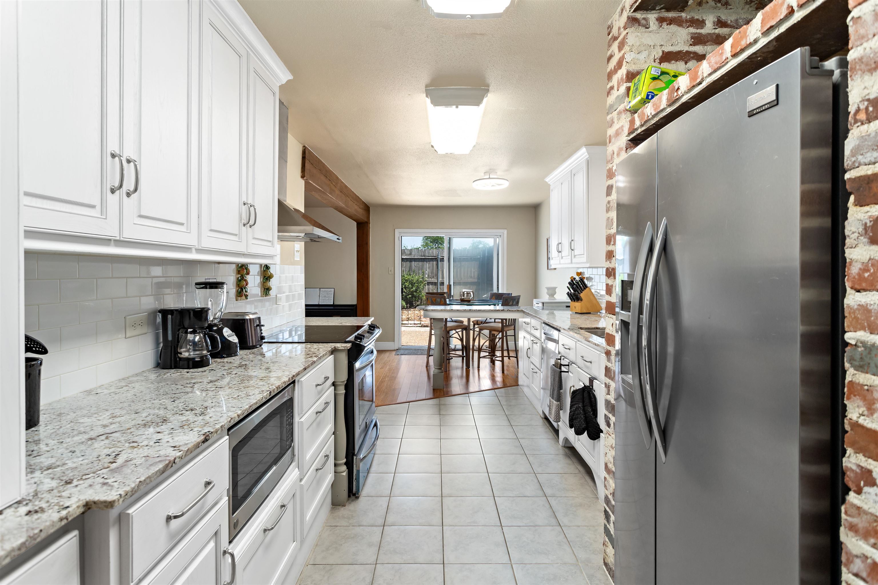 387 Georgetown Street Beaumont, TX 77707 - Photo 16 of 28