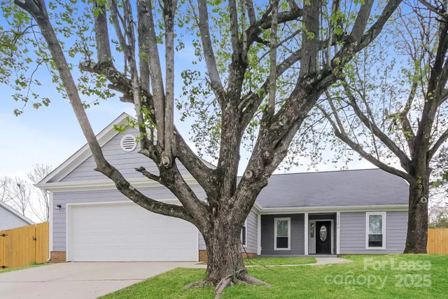 $1,960 | 5506 Carronbridge Lane, Charlotte, NC 28216