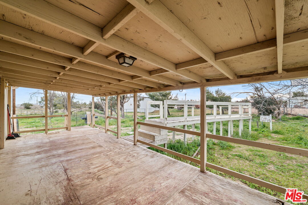 6425 Smoke Tree Road Phelan, CA 92371 - Photo 23 of 35 a view of a backyard