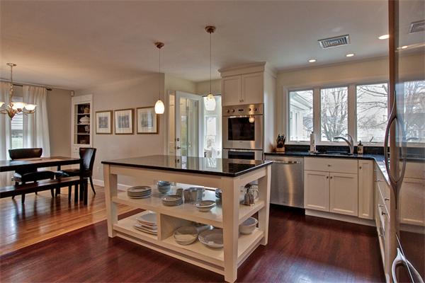 56 Franklin Road Winchester, MA 01890 - Photo 9 of 24 Gallery Image 9