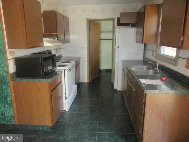 601 Roe Ingleside Road Centreville, MD 21617 - Photo 8 of 10 Kitchen